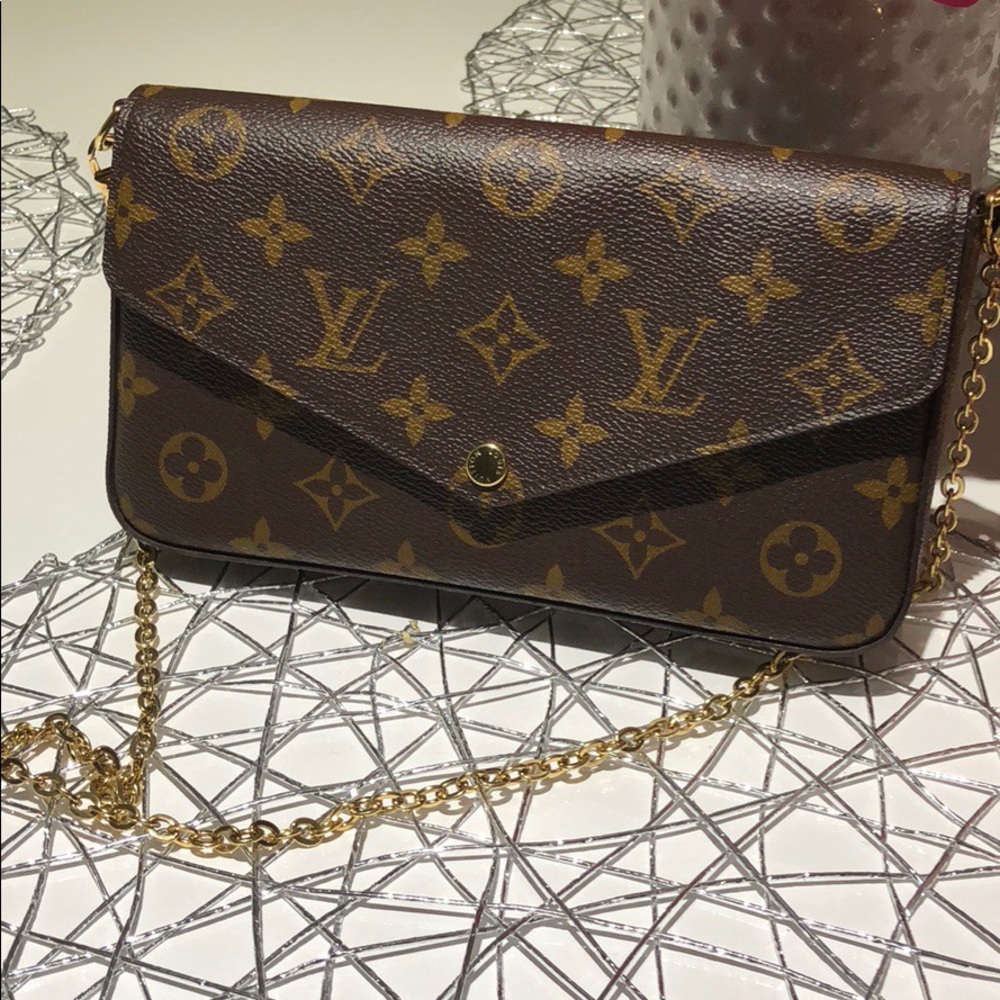 SOLD Louis Vuitton Felicie crossbody/clutch - Picture 1 of 6